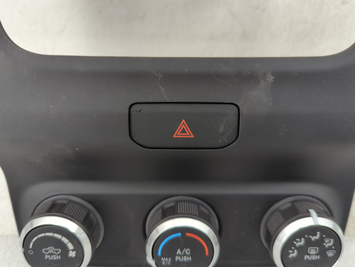2019-2022 Ram 1500 Climate Control Module Temperature AC/Heater Replacement P/N:P68340281AD 17023199-04 Fits OEM Used Auto P