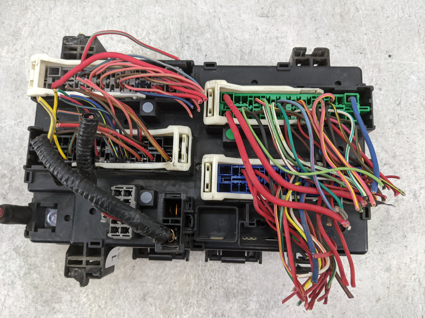 2016-2022 Ram 1500 Fusebox Fuse Box Relay Module Tipm P68322371ab - Oemusedautoparts1.com
