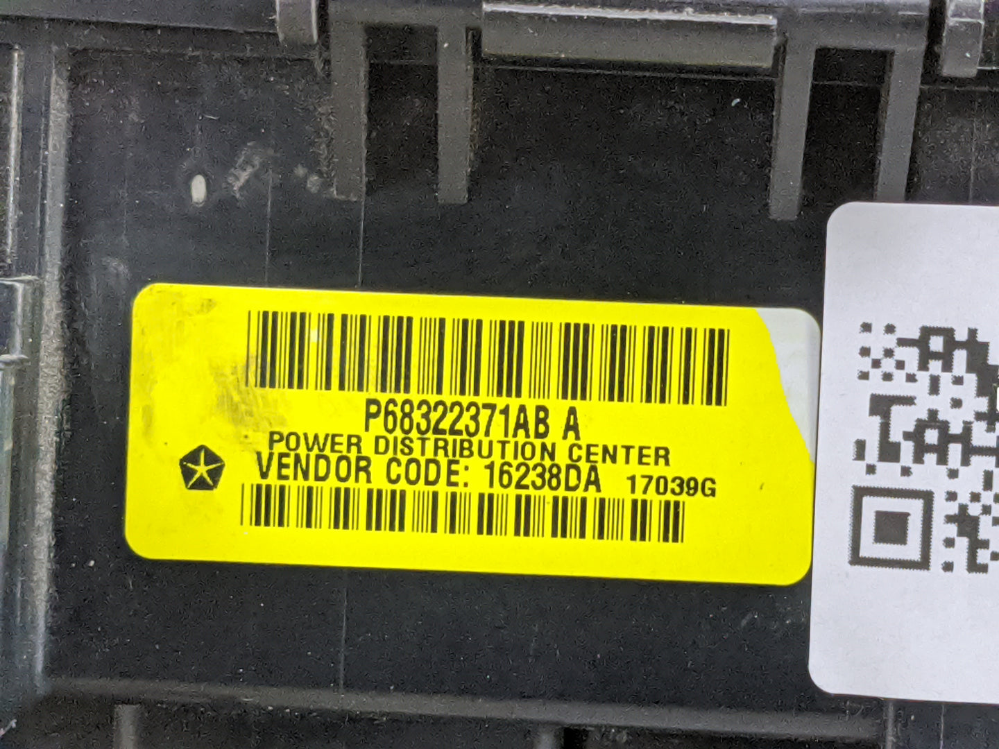 2016-2022 Ram 1500 Fusebox Fuse Box Relay Module Tipm P68322371ab - Oemusedautoparts1.com