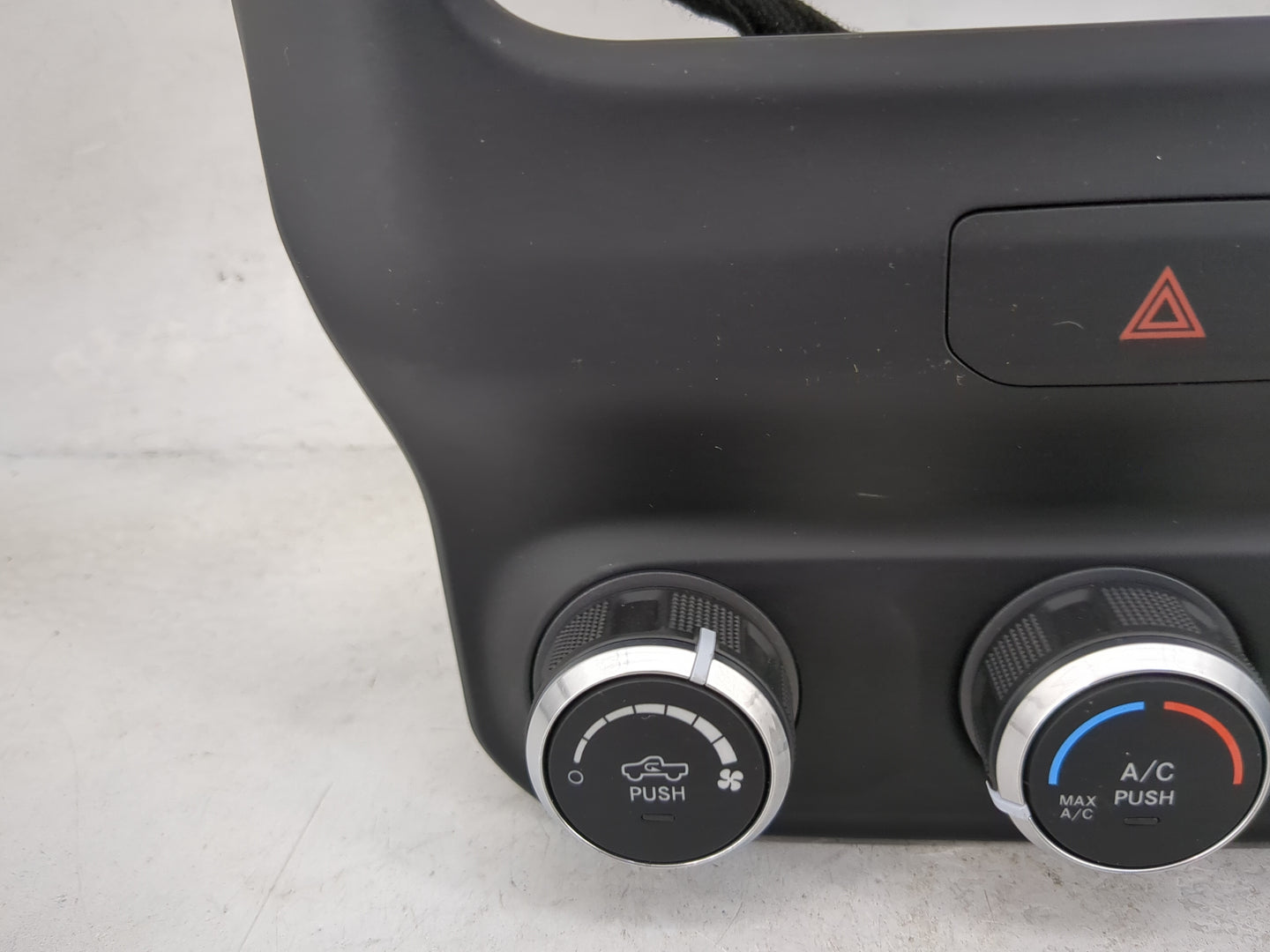 2019-2022 Ram 1500 Climate Control Module Temperature AC/Heater Replacement P/N:17023199-04 P68340281AD Fits OEM Used Auto P
