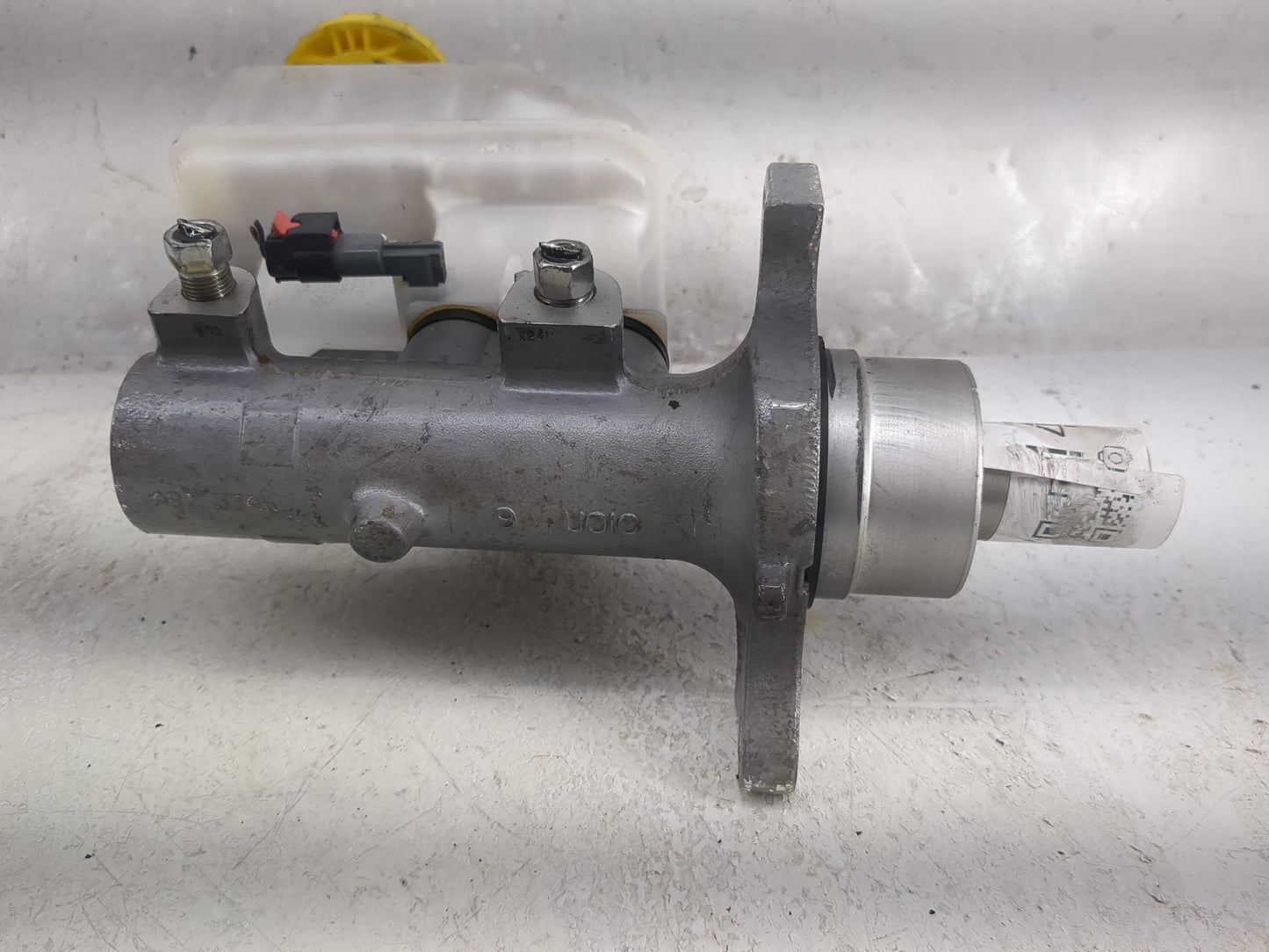 2019-2022 Ram 1500 Brake Master Cylinder 1497521 - Oemusedautoparts1.com