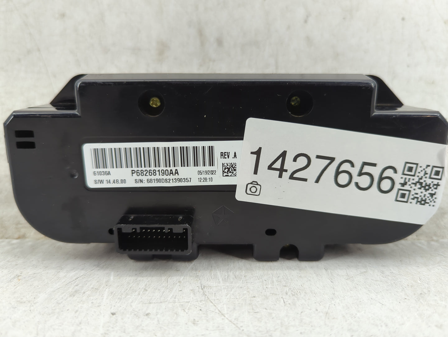 2022 Ram 1500 Classic Climate Control Module Temperature AC/Heater Replacement P/N:P68268190AA Fits OEM Used Auto Parts - Oe