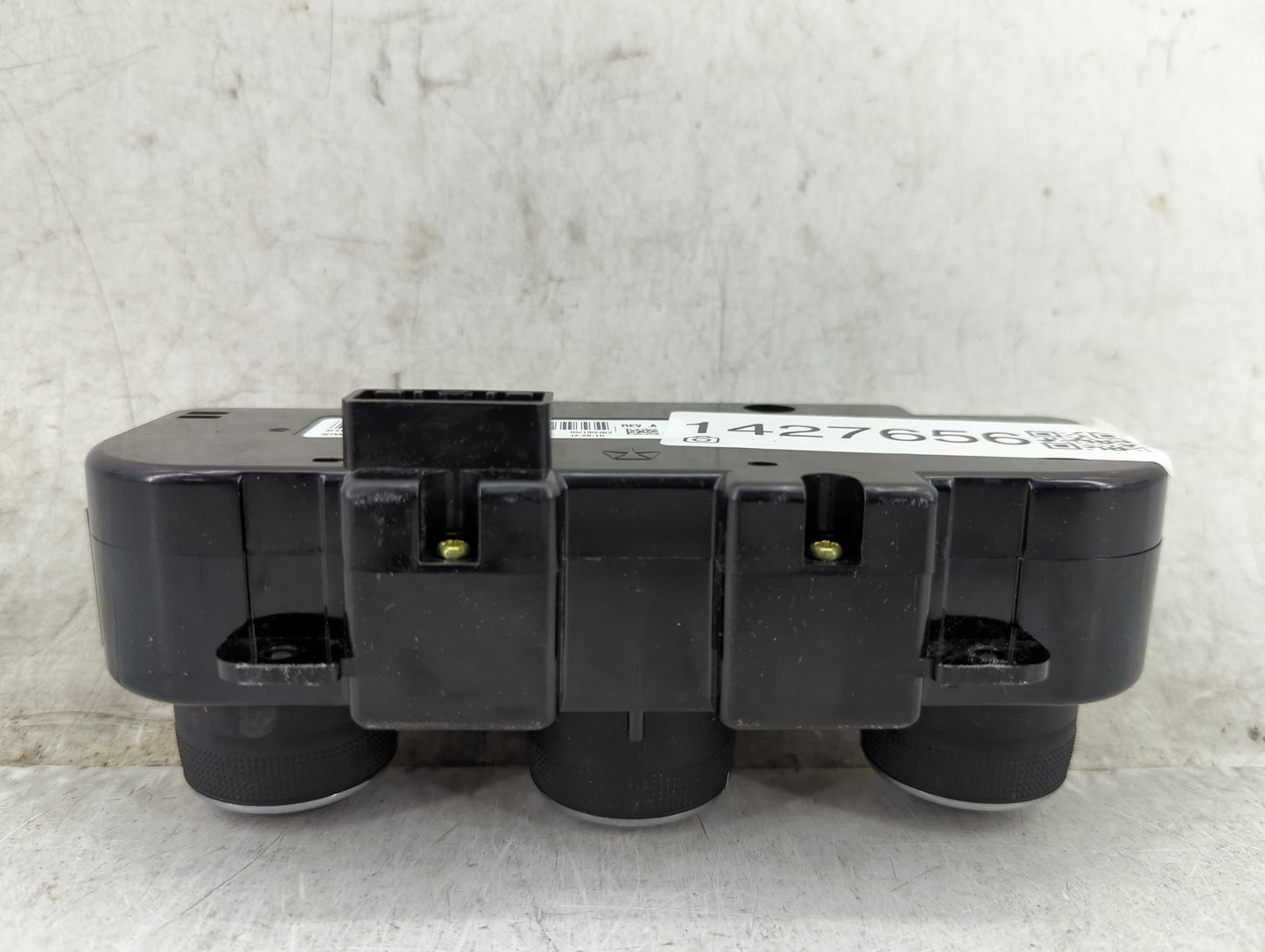 2022 Ram 1500 Classic Climate Control Module Temperature AC/Heater Replacement P/N:P68268190AA Fits OEM Used Auto Parts - Oe