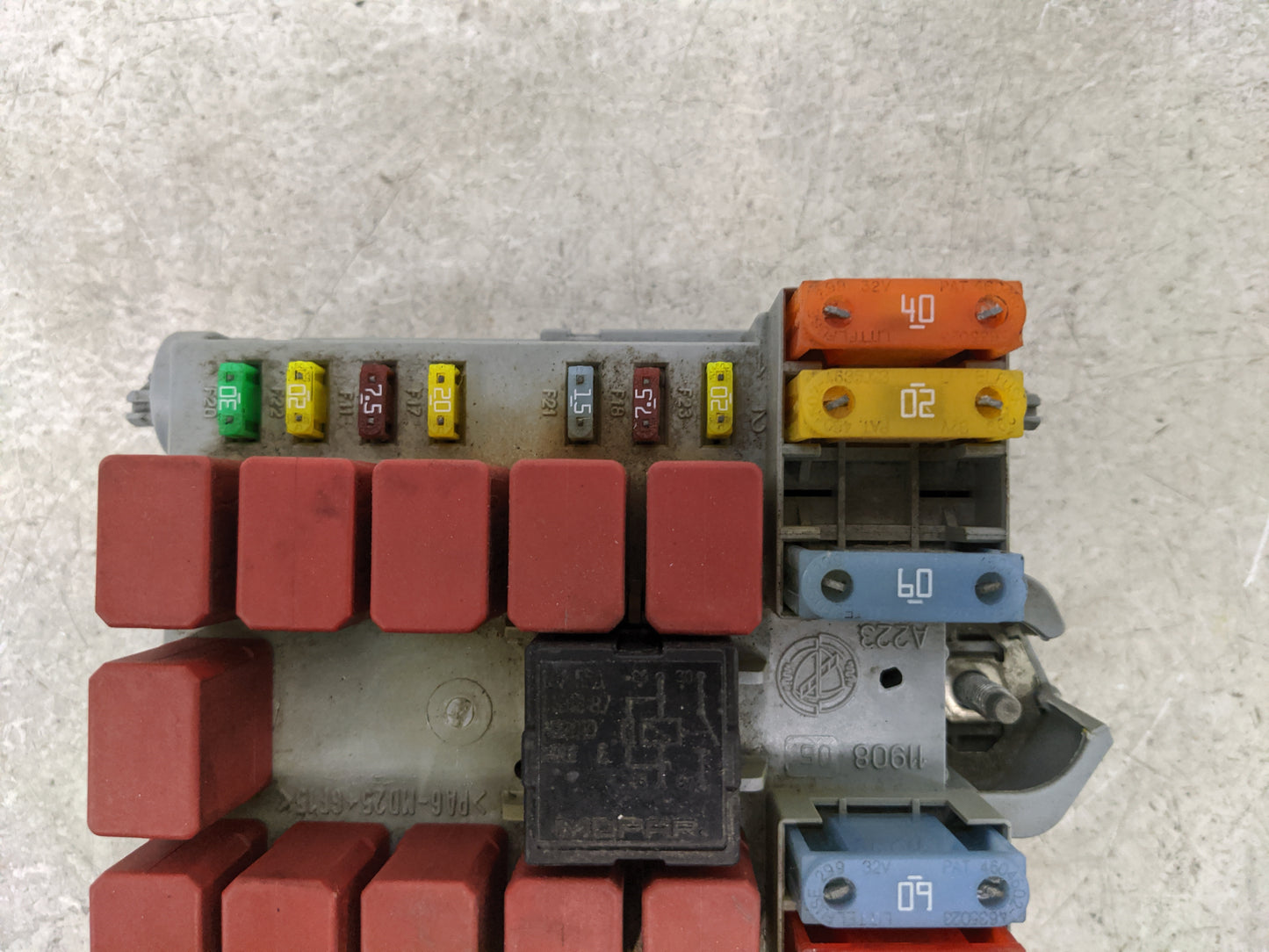 2020-2022 Ram Promaster Fusebox Fuse Box Panel Relay Module P/N:68305537AA Fits Fits 2020 2021 2022 OEM Used Auto Parts - Oe