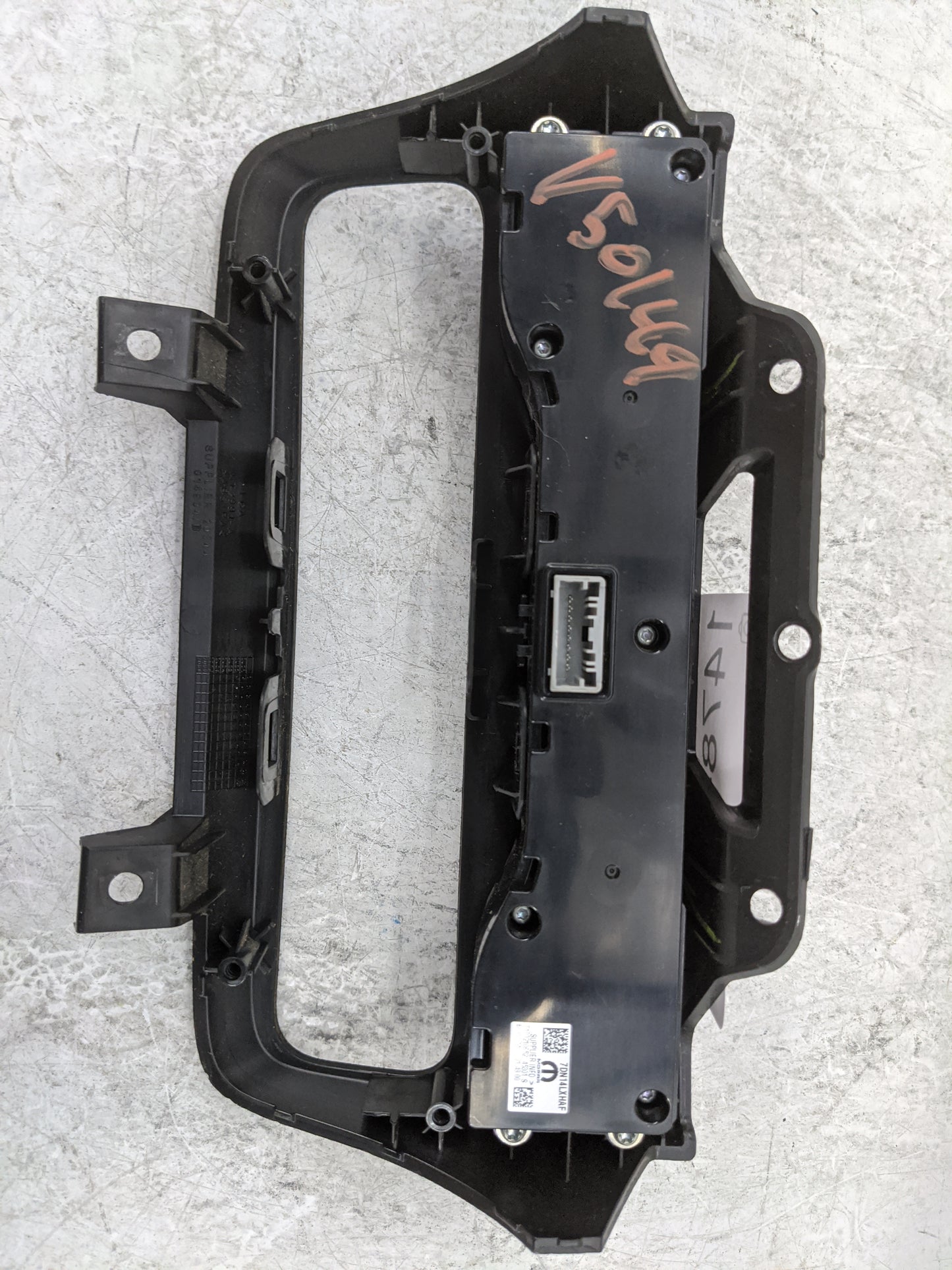 2022 Ram Promaster 2500 Radio Control Panel Black - Oemusedautoparts1.com