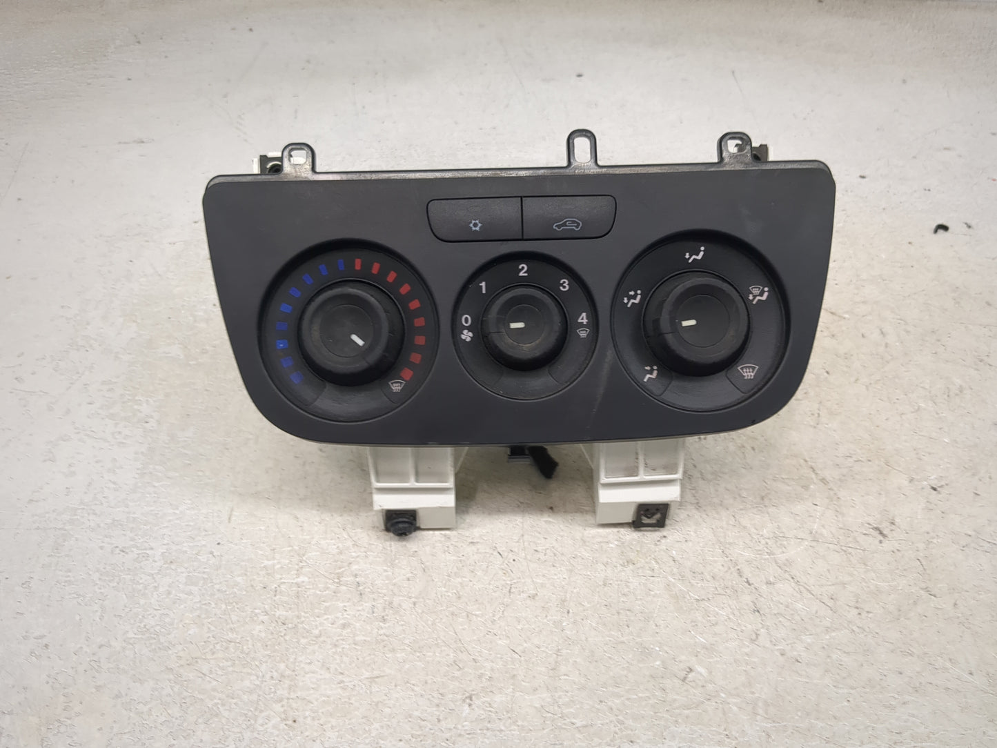 2019-2022 Ram Promaster City Climate Control Module Temperature AC/Heater Replacement P/N:735691473 0202120209 Fits OEM Used