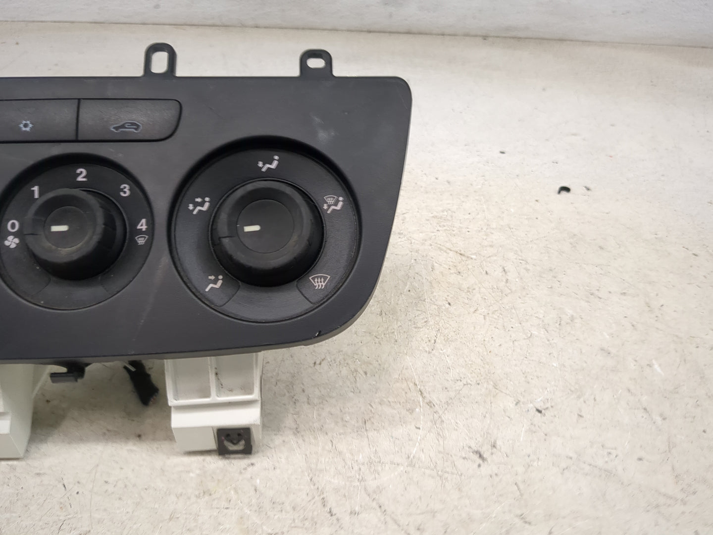 2019-2022 Ram Promaster City Climate Control Module Temperature AC/Heater Replacement P/N:735691473 0202120209 Fits OEM Used
