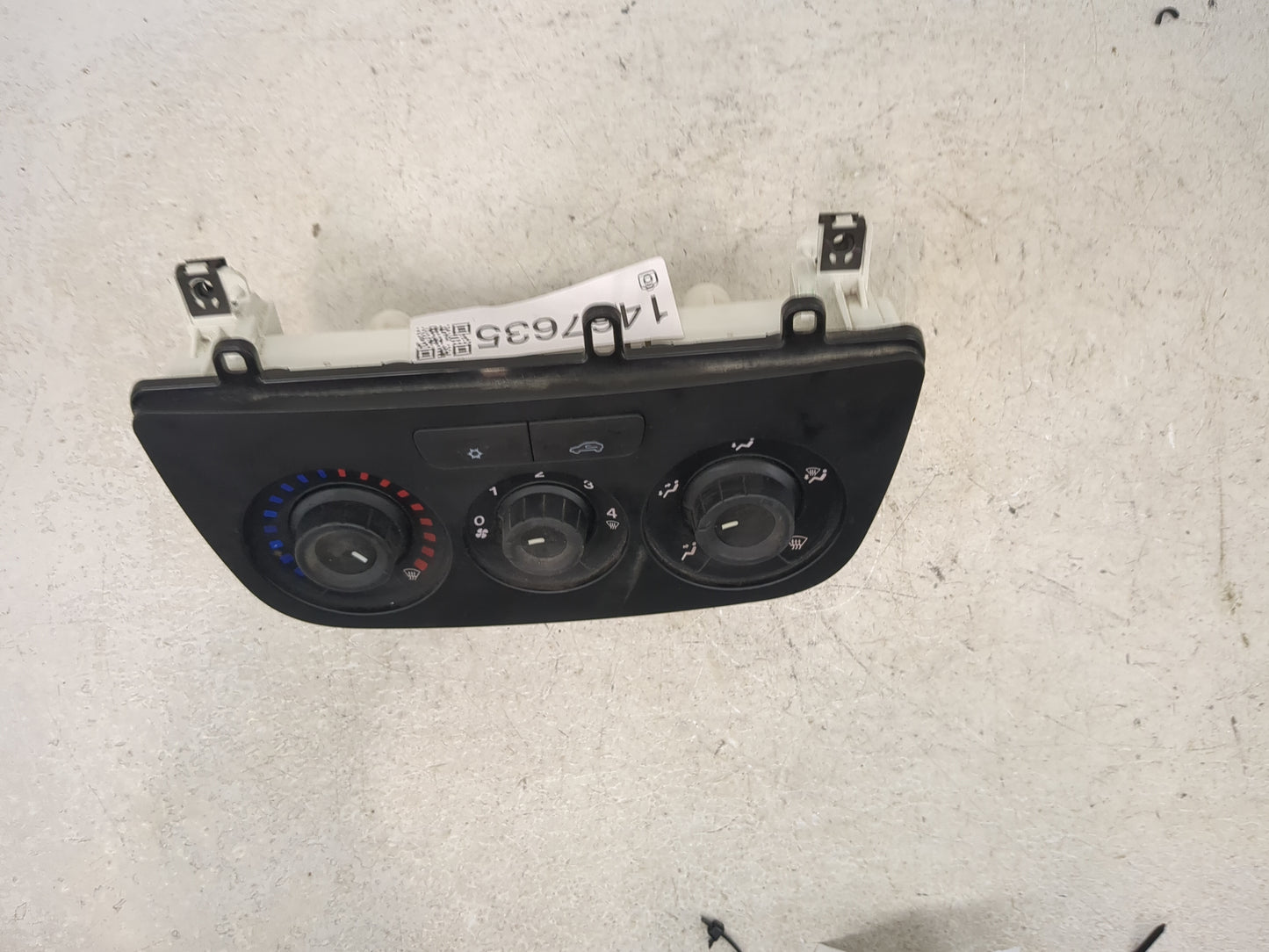 2019-2022 Ram Promaster City Climate Control Module Temperature AC/Heater Replacement P/N:735691473 0202120209 Fits OEM Used