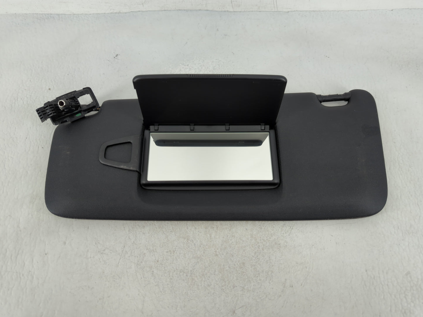 2022 Saturn Sl Sun Visor Shade Replacement Driver Left Mirror Fits OEM Used Auto Parts - Oemusedautoparts1.com