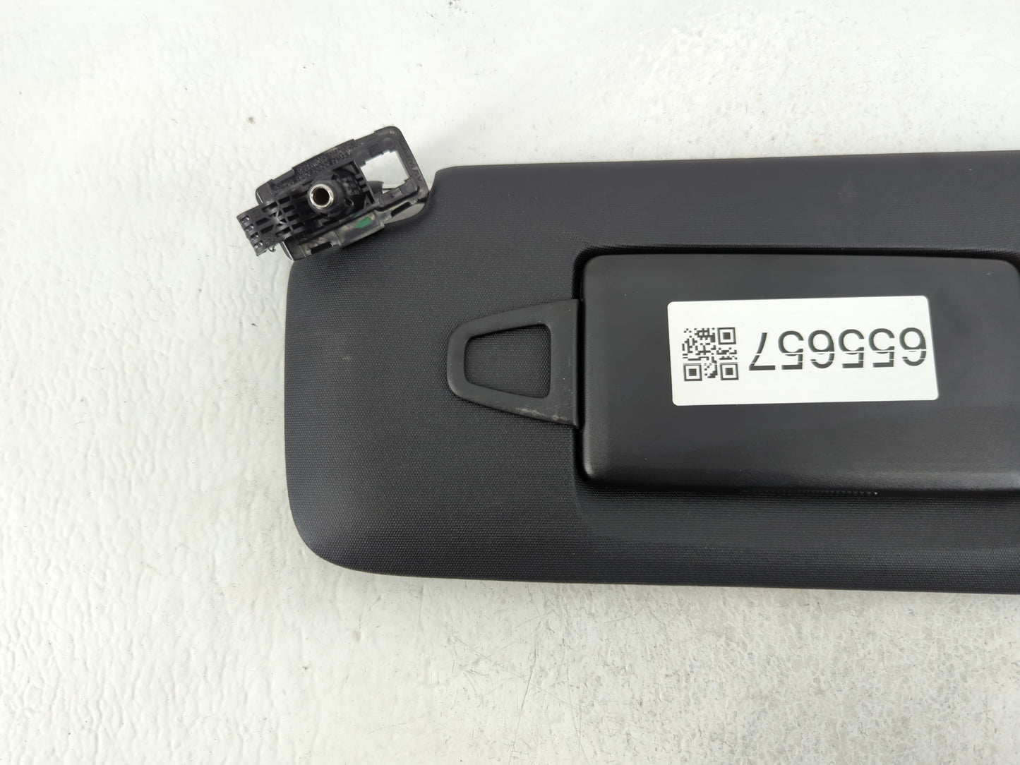 2022 Saturn Sl Sun Visor Shade Replacement Driver Left Mirror Fits OEM Used Auto Parts - Oemusedautoparts1.com