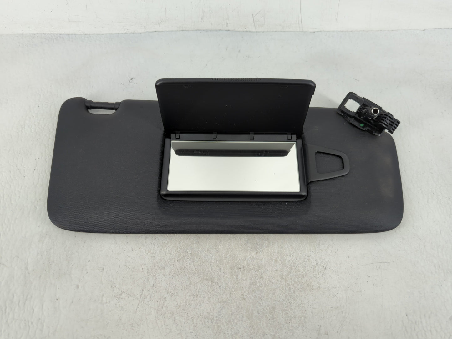 2022 Saturn Sl Sun Visor Shade Replacement Passenger Right Mirror Fits OEM Used Auto Parts - Oemusedautoparts1.com