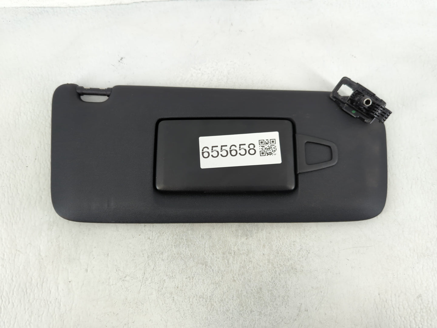 2022 Saturn Sl Sun Visor Shade Replacement Passenger Right Mirror Fits OEM Used Auto Parts - Oemusedautoparts1.com