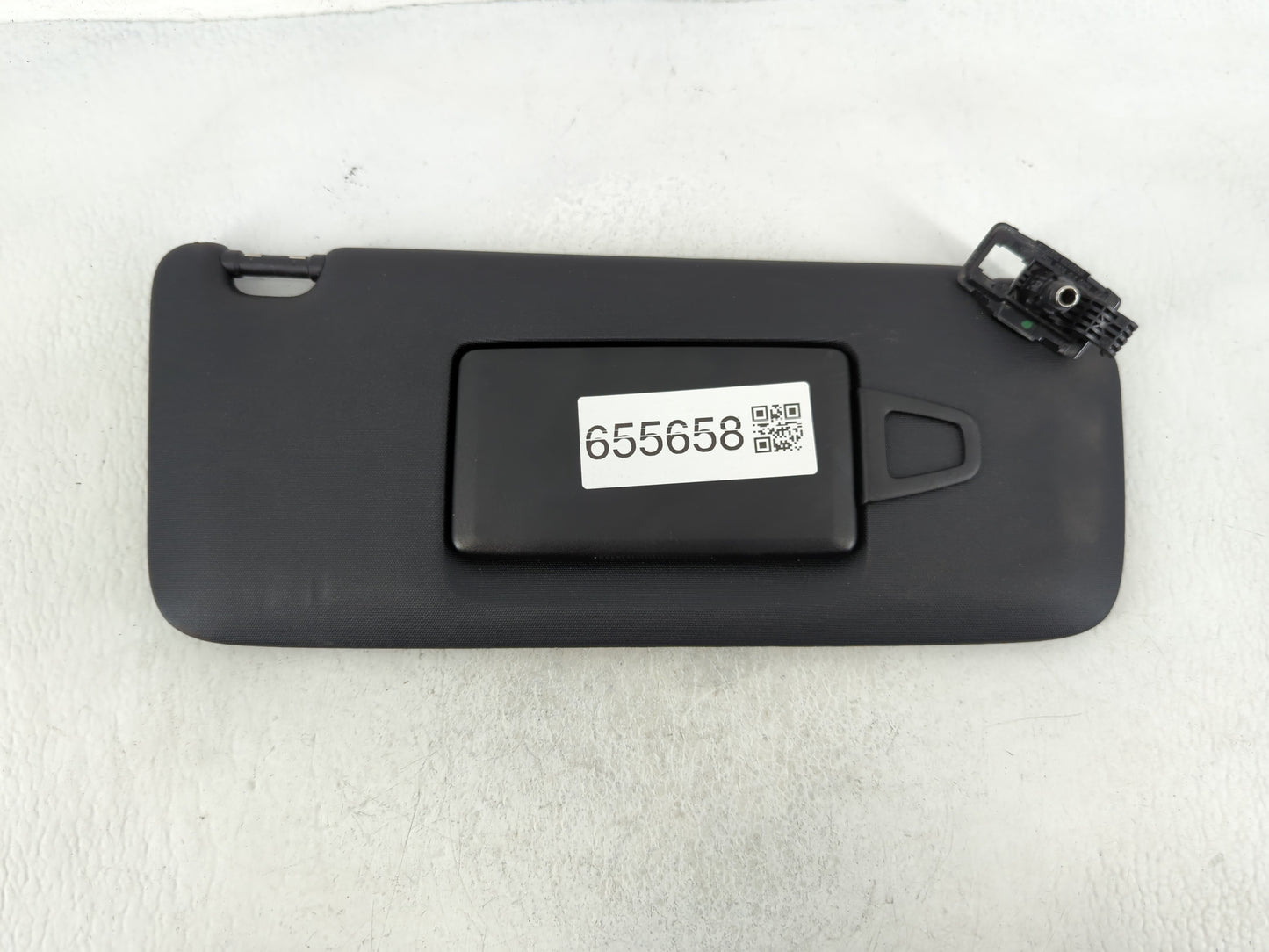 2022 Saturn Sl Sun Visor Shade Replacement Passenger Right Mirror Fits OEM Used Auto Parts - Oemusedautoparts1.com