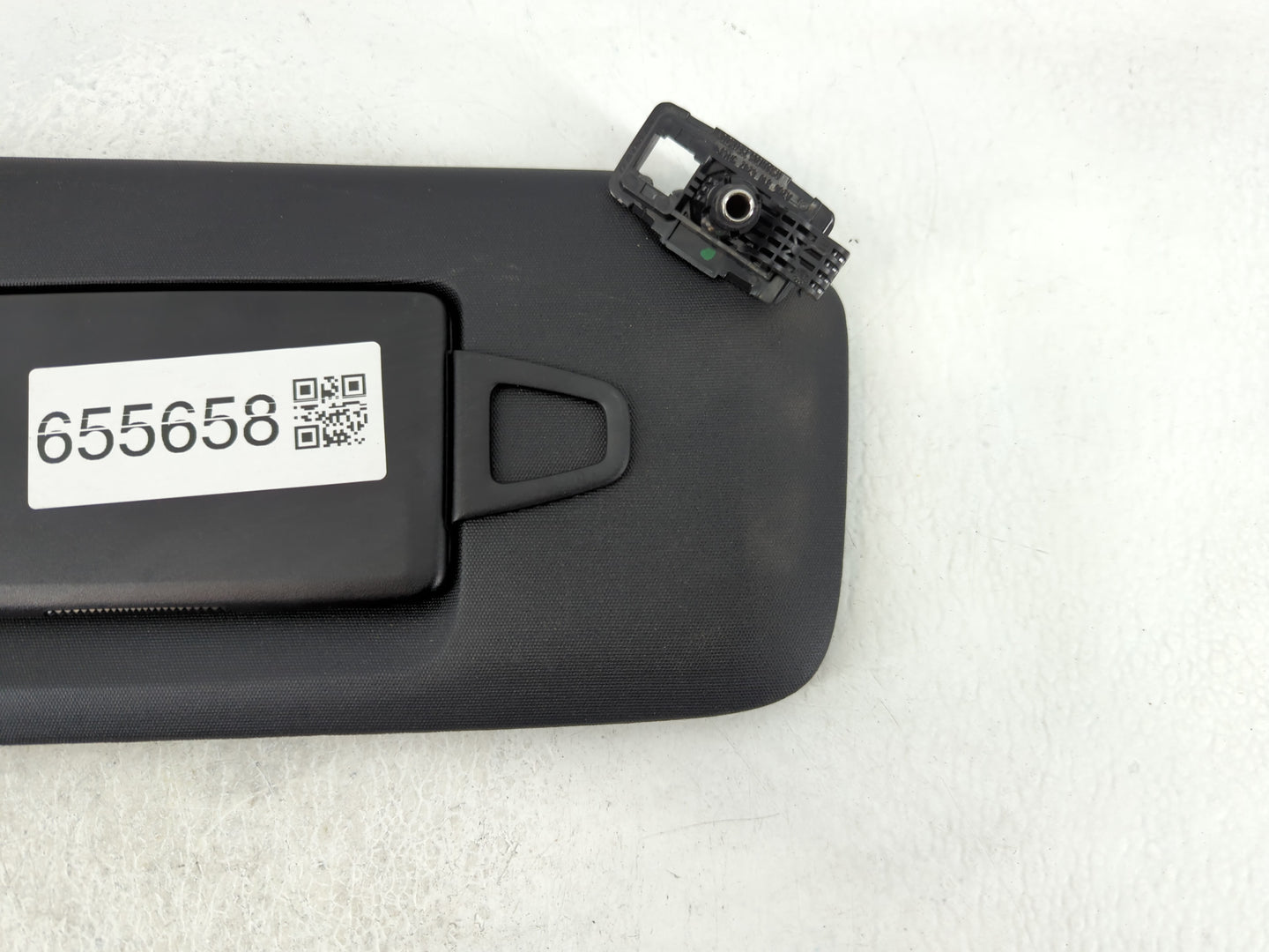 2022 Saturn Sl Sun Visor Shade Replacement Passenger Right Mirror Fits OEM Used Auto Parts - Oemusedautoparts1.com