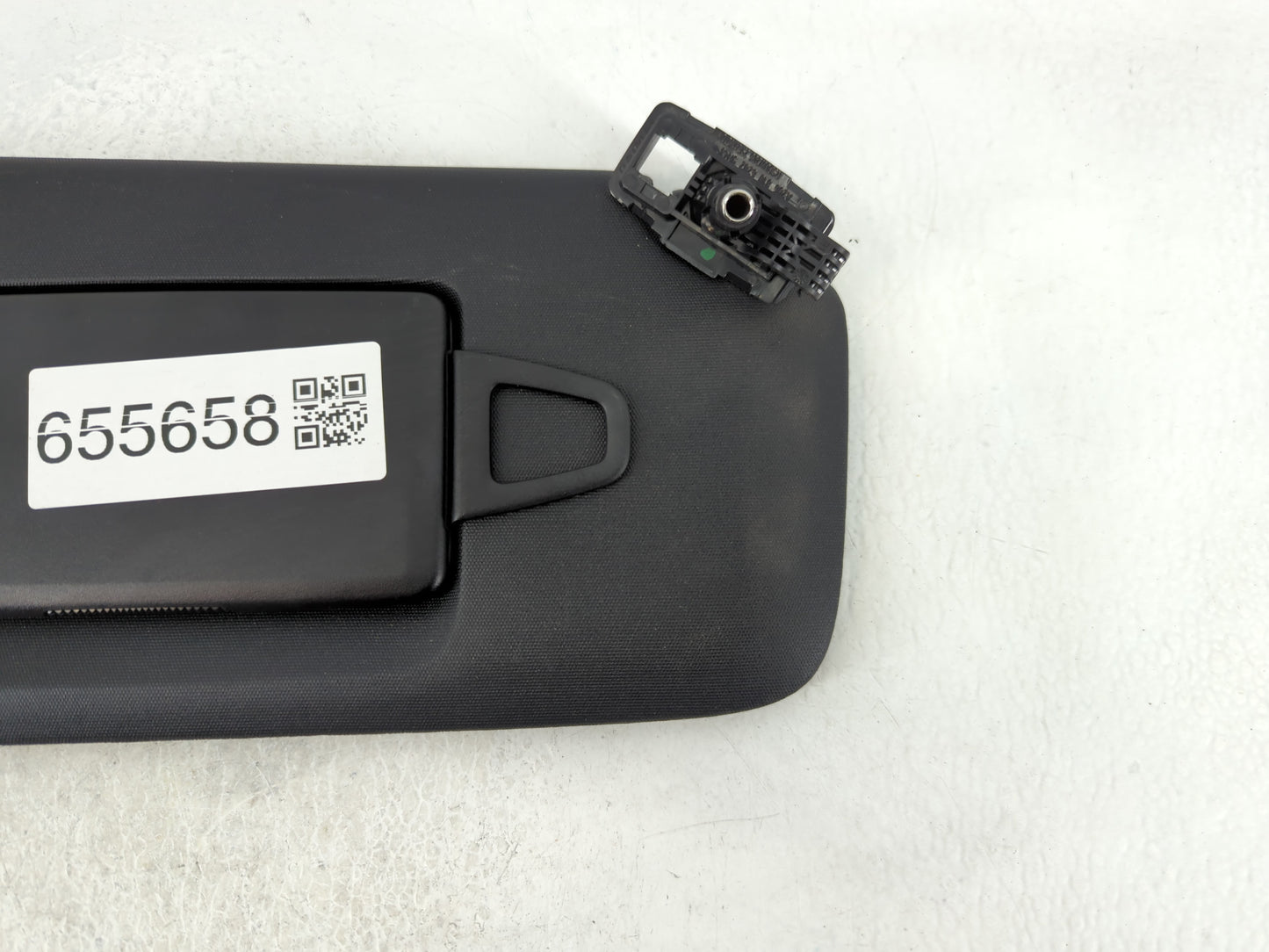 2022 Saturn Sl Sun Visor Shade Replacement Passenger Right Mirror Fits OEM Used Auto Parts - Oemusedautoparts1.com