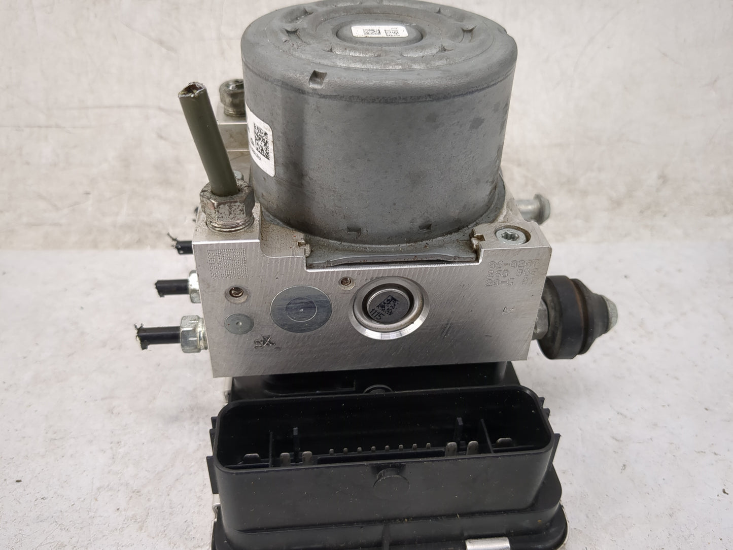 2022 Subaru Ascent ABS Pump Control Module Replacement P/N:27536XC01A 06.2102-6617.4 Fits OEM Used Auto Parts - Oemusedautop