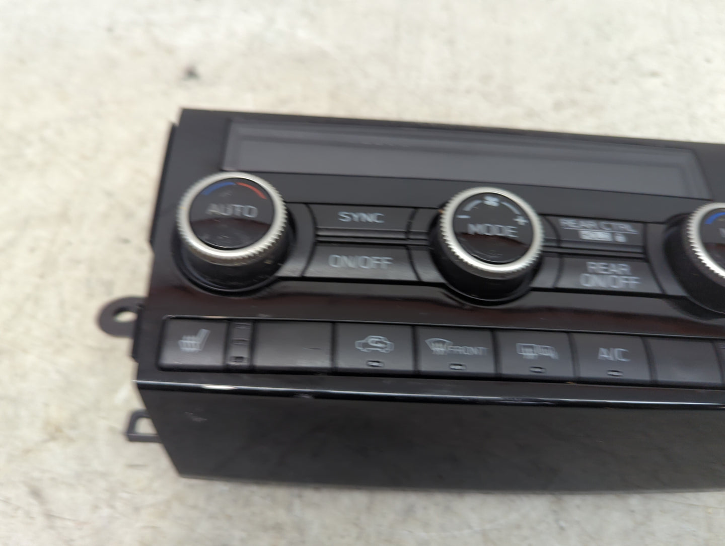 2022 Subaru Ascent Climate Control Module Temperature AC/Heater Replacement P/N:72311XC01A Fits OEM Used Auto Parts - Oemuse