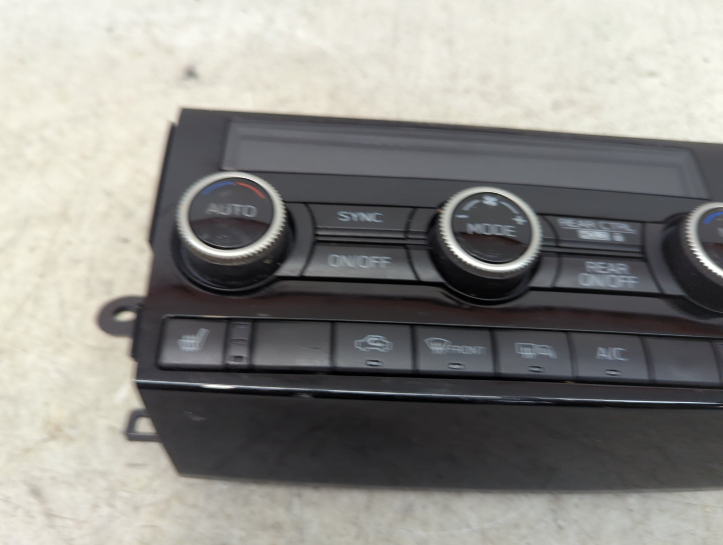 2022 Subaru Ascent Climate Control Module Temperature AC/Heater Replacement P/N:72311XC01A Fits OEM Used Auto Parts - Oemuse