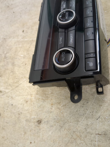2019-2022 Subaru Ascent Climate Control Module Temperature AC/Heater Replacement P/N:72311XC01A Fits Fits 2019 2020 2021 2022 OEM Used Auto Parts