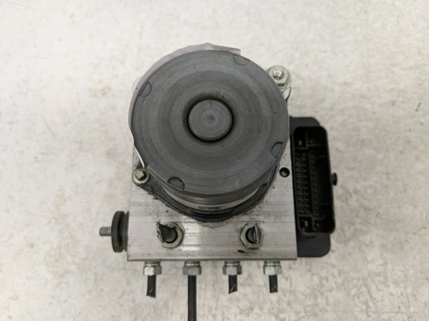2022 Subaru Brz ABS Pump Control Module Replacement P/N:27536CC011 Fits OEM Used Auto Parts - Oemusedautoparts1.com