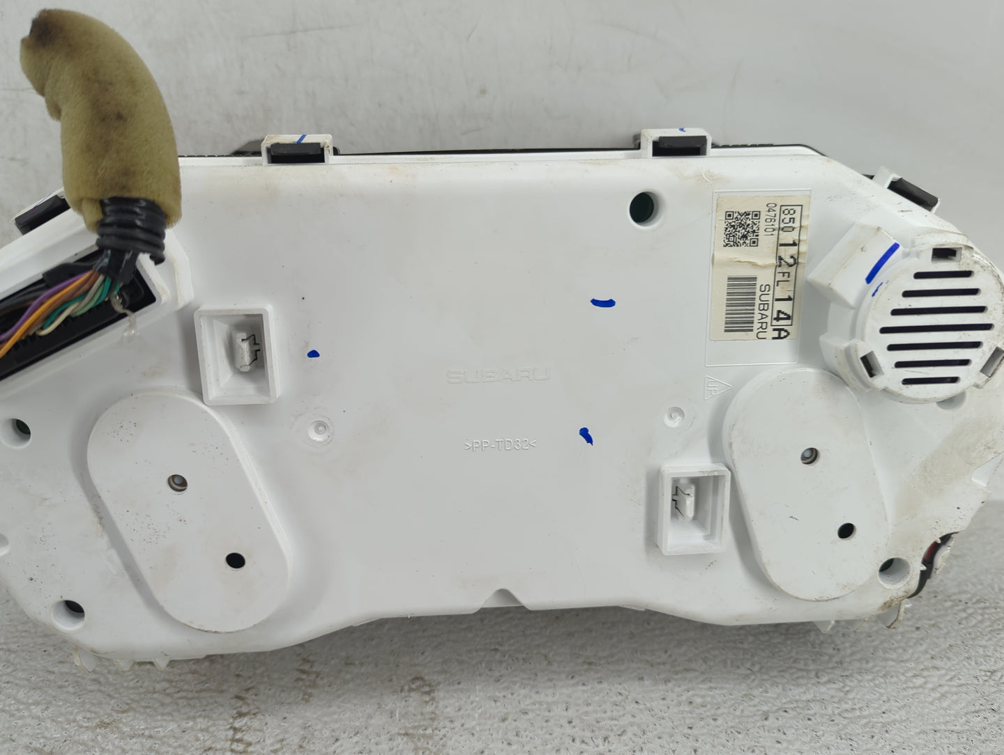 2020-2022 Subaru Impreza Instrument Cluster Speedometer Gauges P/N:85012FL14A 85003FL30B Fits Fits 2020 2021 2022 OEM Used A