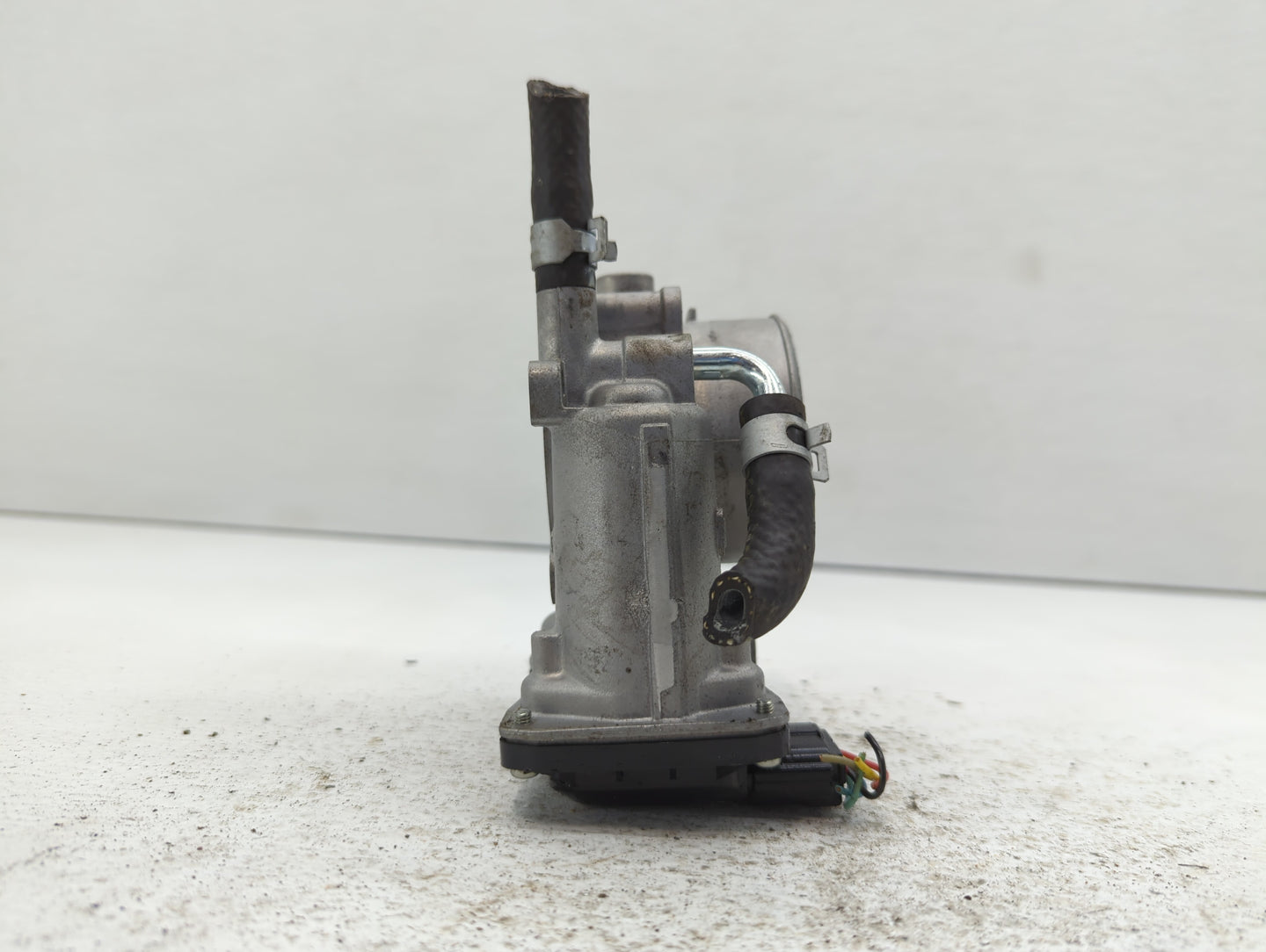 2017-2022 Subaru Impreza Throttle Body P/N:16112AA470 Fits Fits 2017 2018 2019 2020 2021 2022 OEM Used Auto Parts - Oemuseda