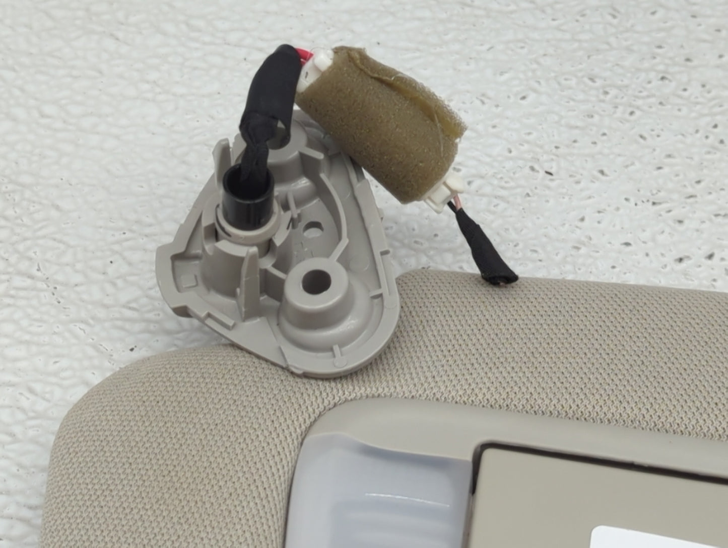 2022 Subaru Legacy Sun Visor Shade Replacement Driver Left Mirror Fits OEM Used Auto Parts - Oemusedautoparts1.com