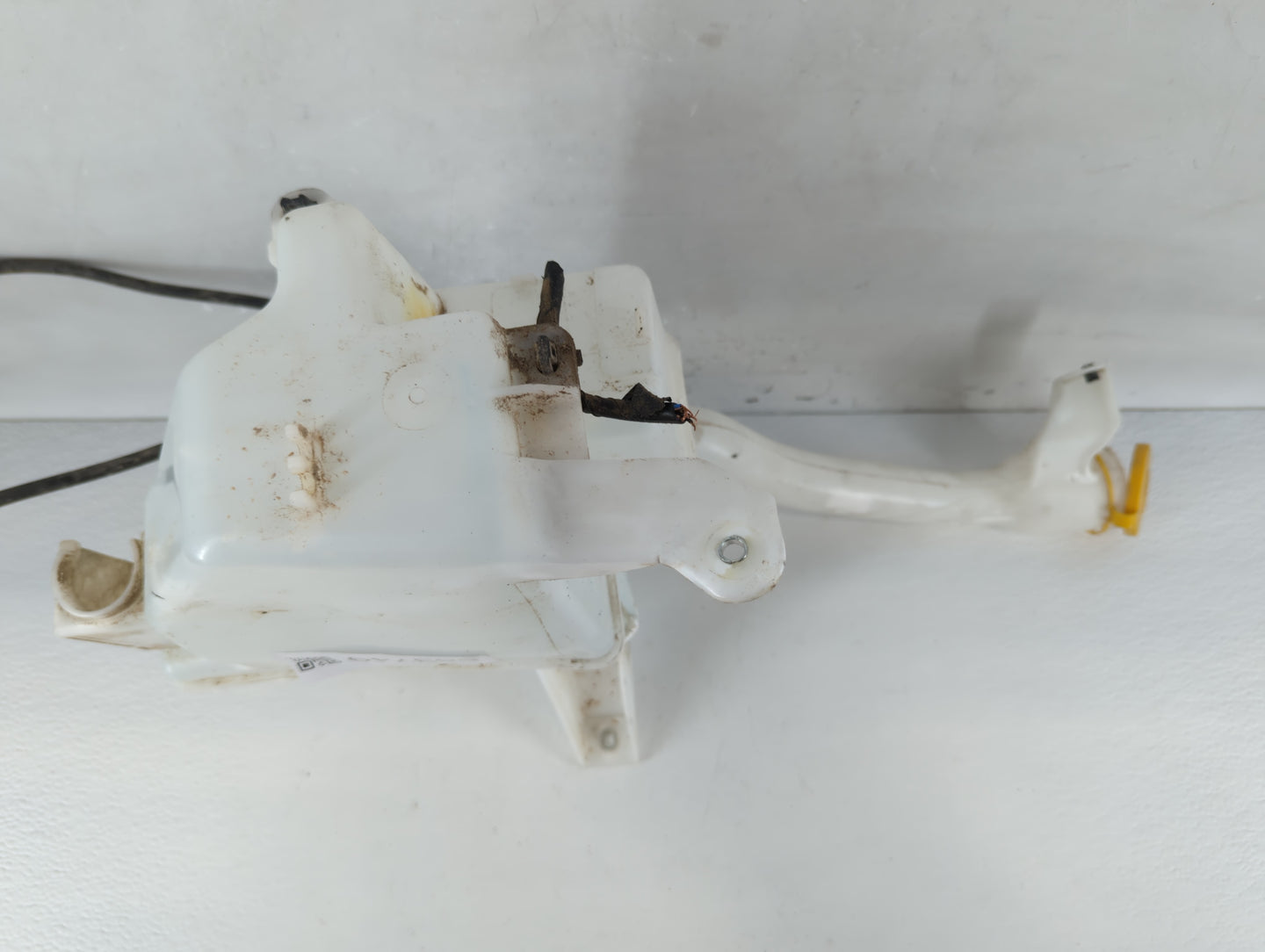 2022 Subaru Legacy Windshield Washer Fluid Reservoir Bottle Oem - Oemusedautoparts1.com