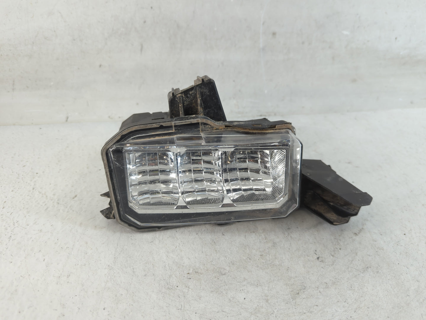Subaru Outback Driver Left Oem Front Light Lamp - Oemusedautoparts1.com