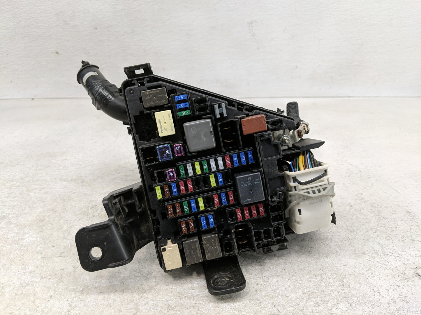 2022 Subaru Xv Fusebox Fuse Box Panel Relay Module P/N:MB504100B Fits OEM Used Auto Parts - Oemusedautoparts1.com