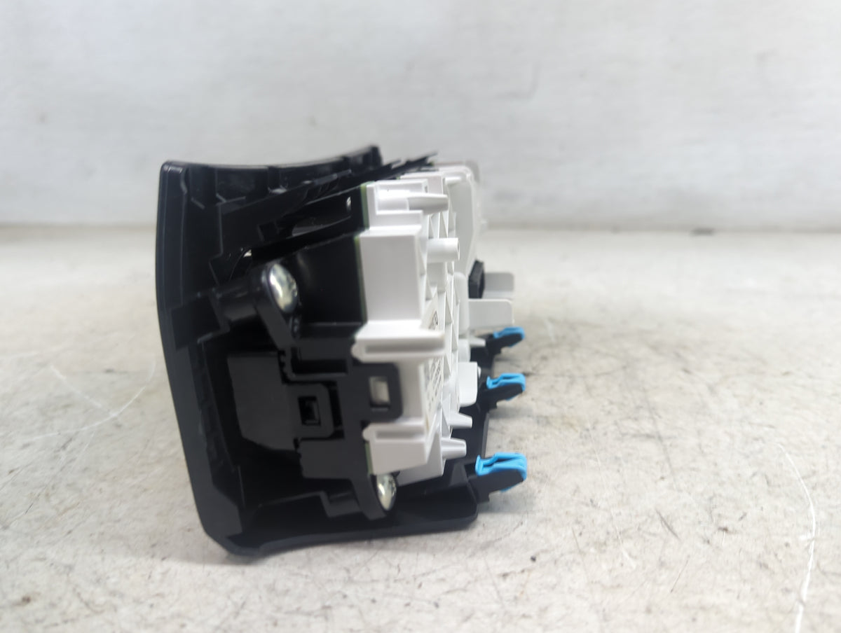 2022 Subaru Xv Climate Control Module Temperature AC/Heater Replacement P/N:72311FL750 237050-3491 Fits OEM Used Auto Parts 