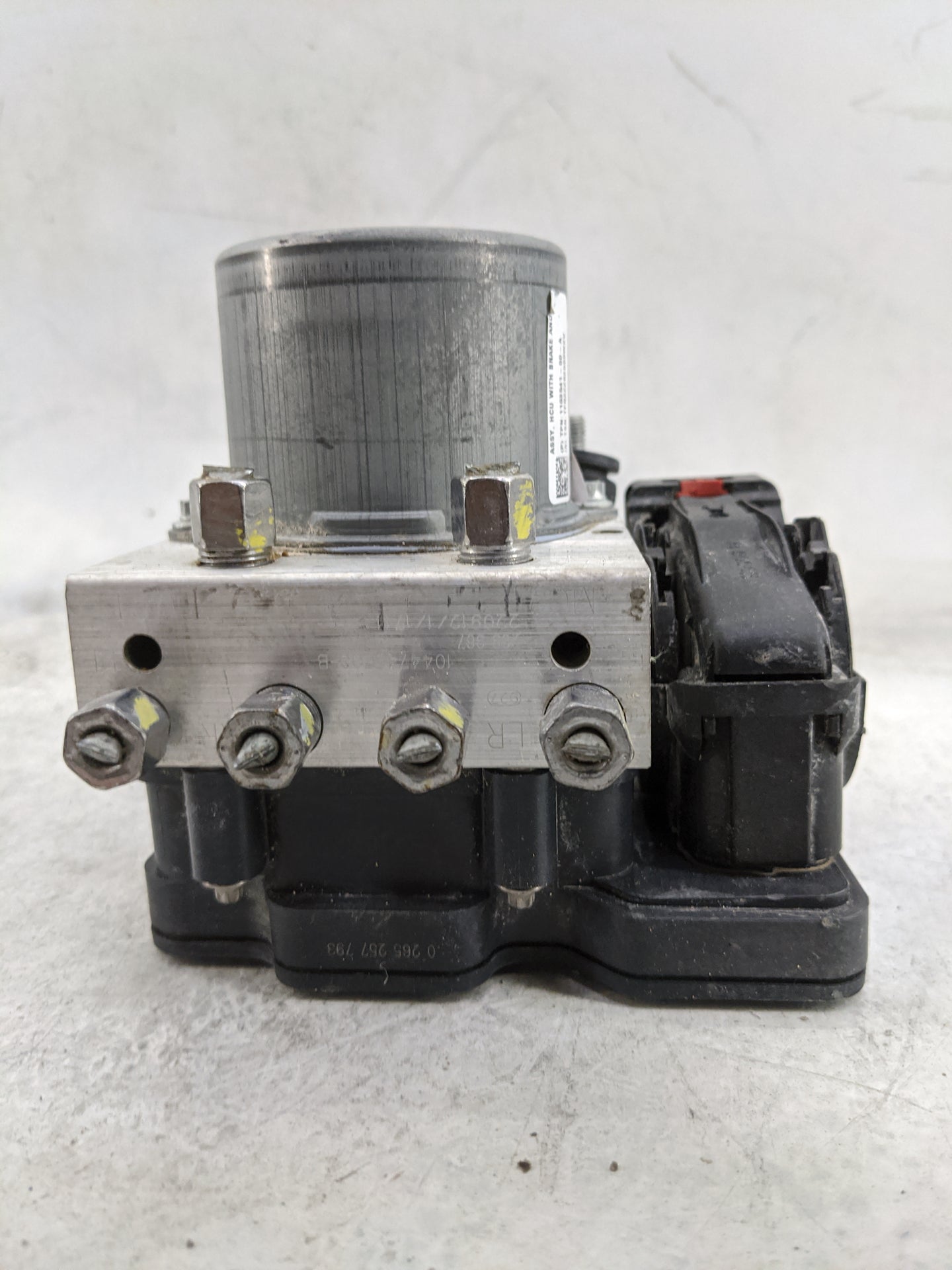 2022 Tesla Model 3 ABS Pump Control Module Replacement P/N:1044745-00-B 0265956665, 0265257793 Fits OEM Used Auto Parts - Oe