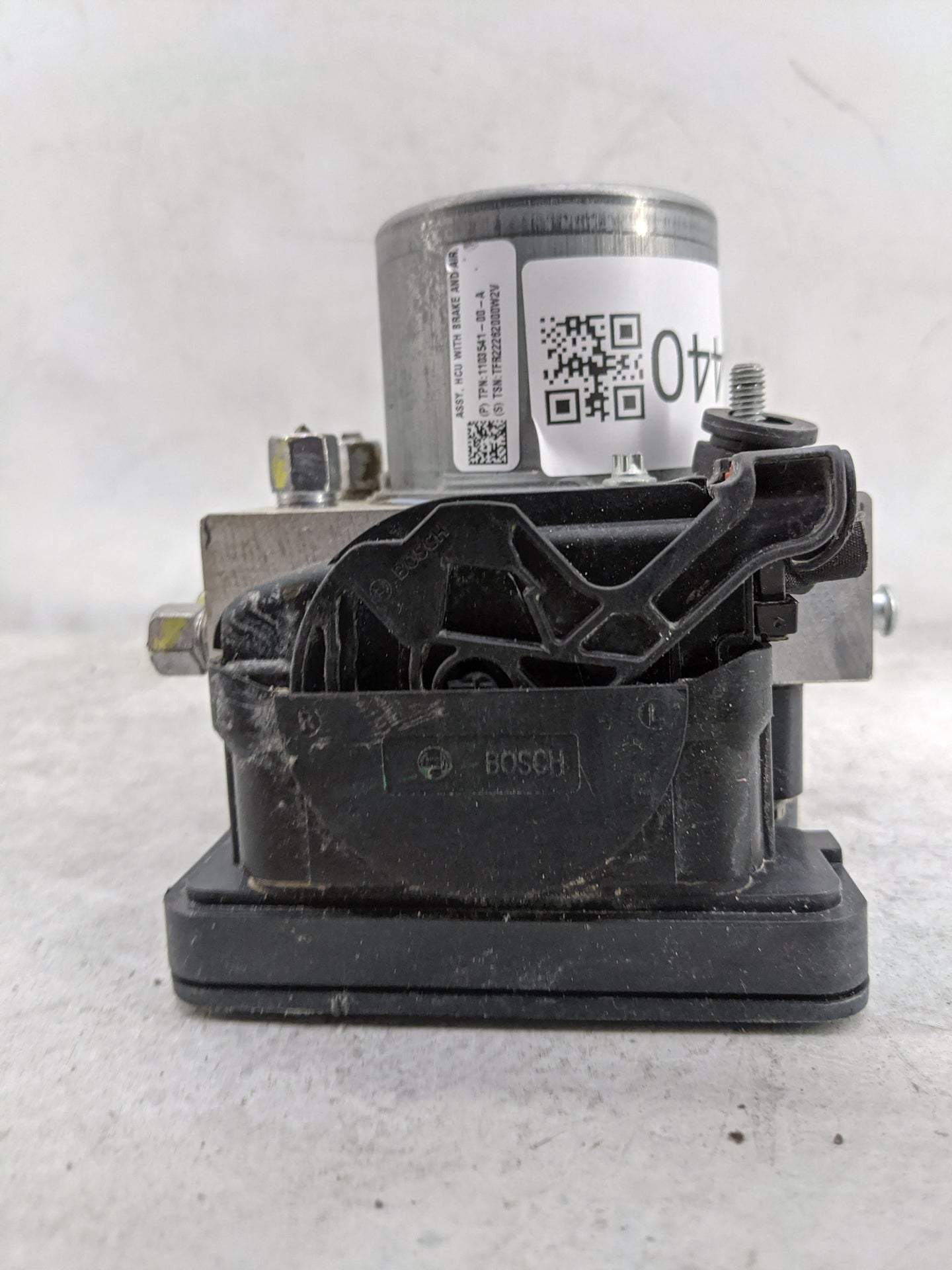 2022 Tesla Model 3 ABS Pump Control Module Replacement P/N:1044745-00-B 0265956665, 0265257793 Fits OEM Used Auto Parts - Oe