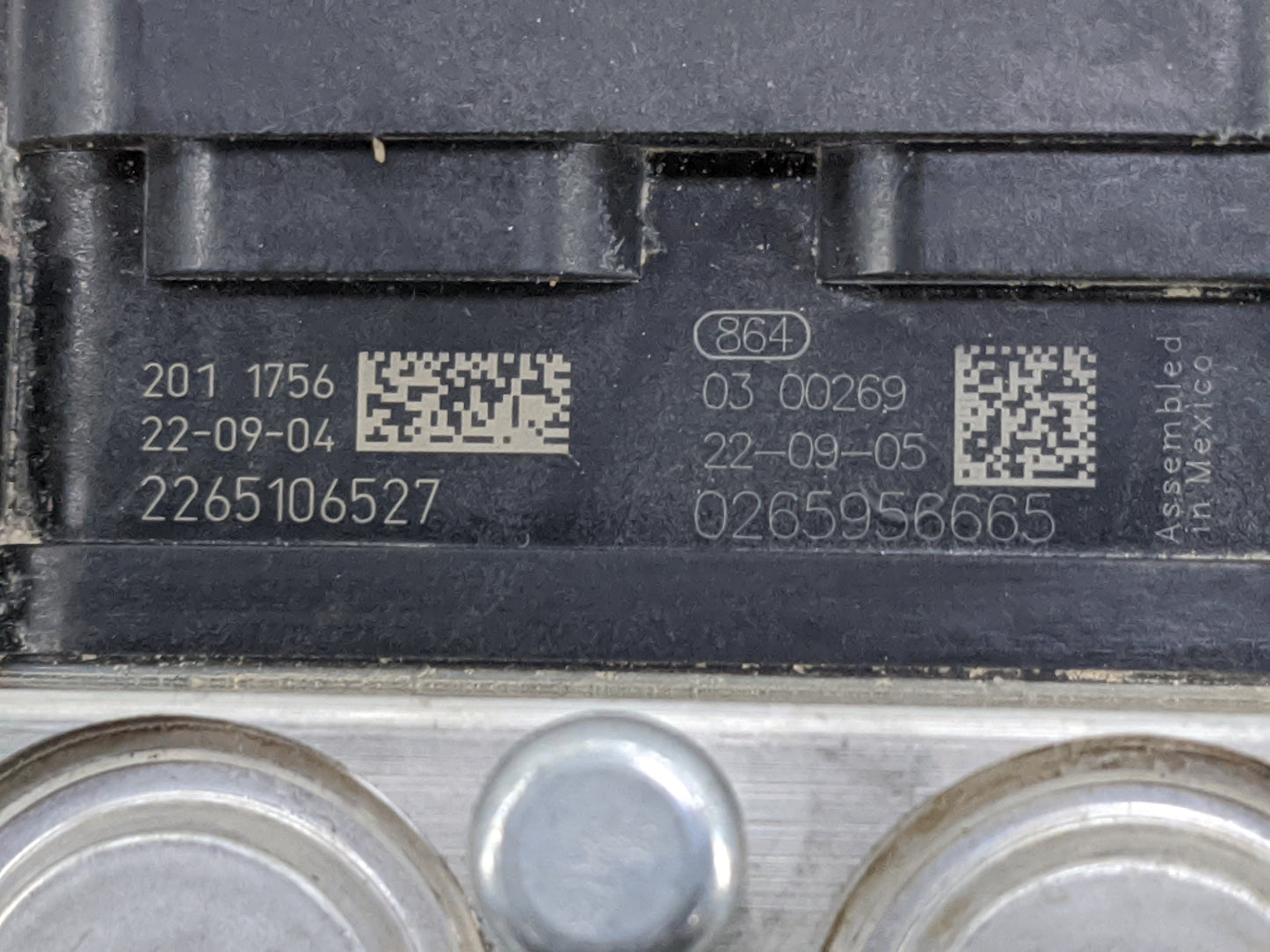 2022 Tesla Model 3 ABS Pump Control Module Replacement P/N:1044745-00-B 0265956665, 0265257793 Fits OEM Used Auto Parts - Oe