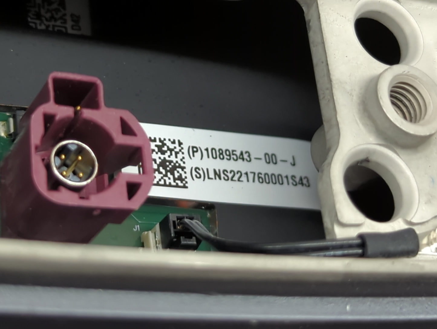 2022 Tesla Model 3 Information Display Screen - Oemusedautoparts1.com