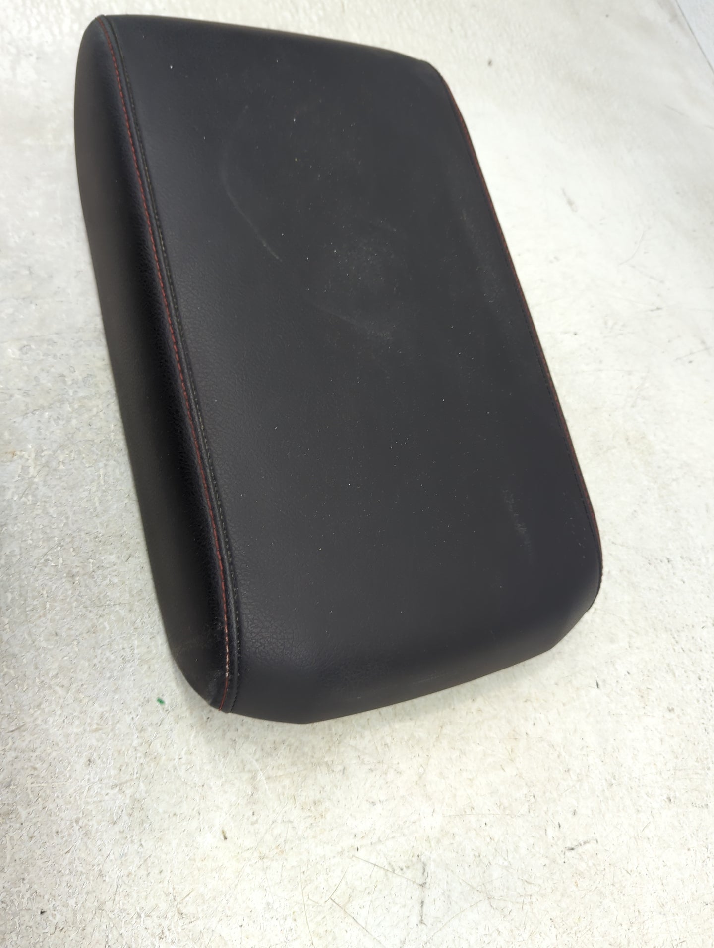 2022 Toyota 4runner Center Console Armrest Cover Lid Fits OEM Used Auto Parts - Oemusedautoparts1.com