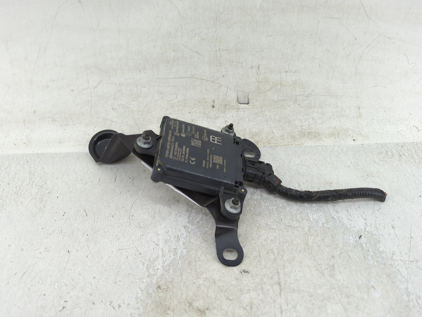 2020-2022 Toyota C-hr Back Up Sensor Backup Camera - Oemusedautoparts1.com