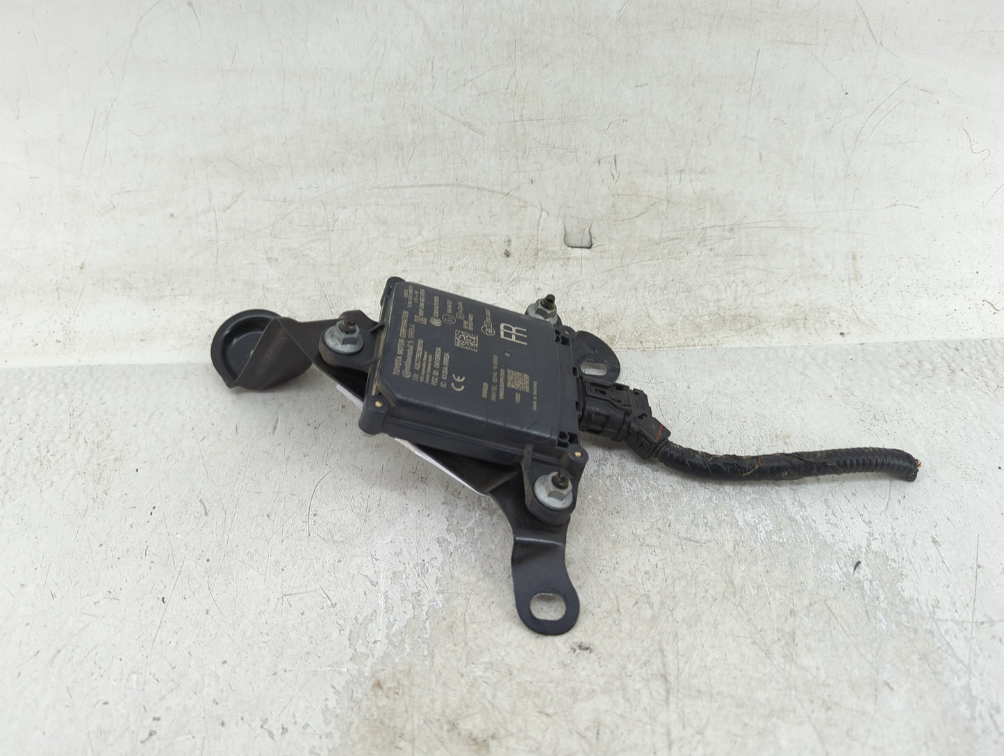 2020-2022 Toyota C-hr Back Up Sensor Backup Camera - Oemusedautoparts1.com