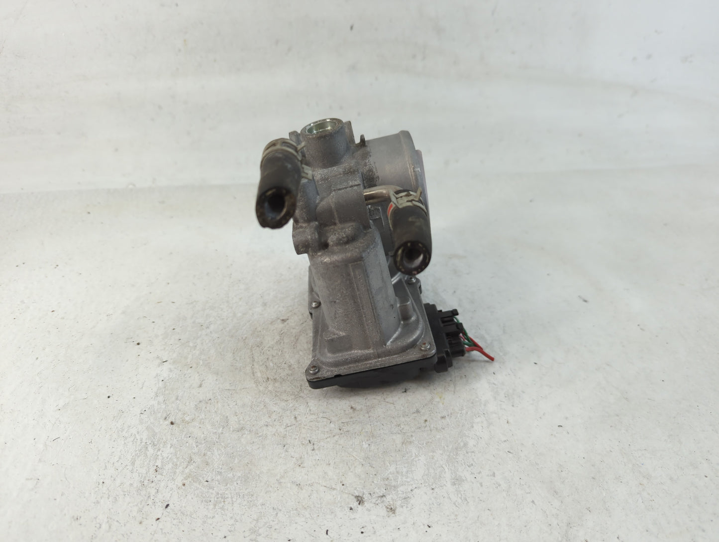 2018-2022 Toyota C-Hr Throttle Body P/N:22030-37040 Fits Fits 2013 2014 2018 2019 2020 2021 2022 OEM Used Auto Parts - Oemus