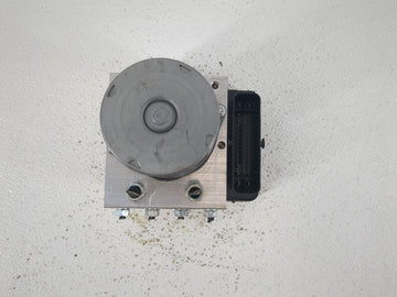 2021-2022 Toyota Camry ABS Pump Control Module Replacement P/N:44540-06470 Fits Fits 2021 2022 OEM Used Auto Parts