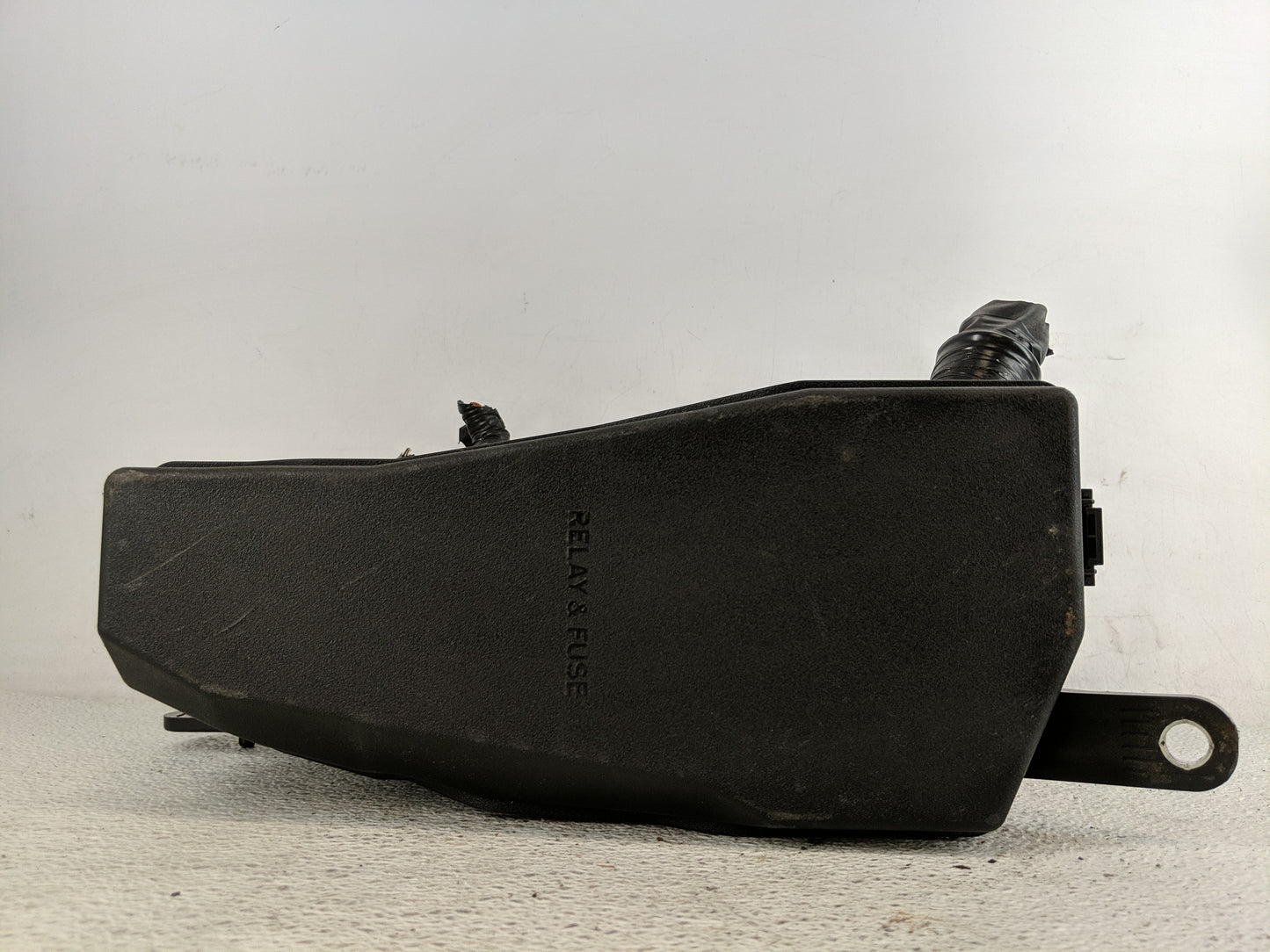 2018-2022 Toyota Camry Fusebox Fuse Box Panel Relay Module P/N:82620-33130 Fits Fits 2018 2019 2020 2021 2022 OEM Used Auto 