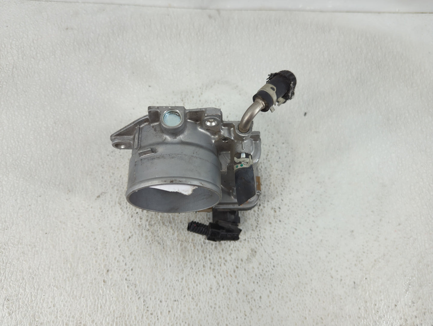 2018-2022 Toyota Camry Throttle Body P/N:22030-F0010 Fits Fits 2018 2019 2020 2021 2022 OEM Used Auto Parts - Oemusedautopar