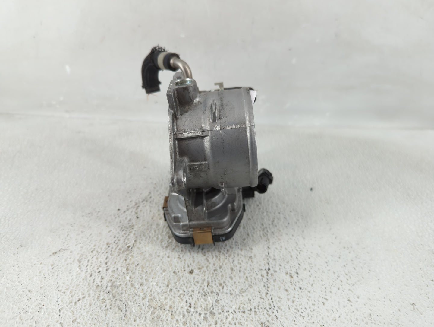 2018-2022 Toyota Camry Throttle Body P/N:22030-F0010 Fits Fits 2018 2019 2020 2021 2022 OEM Used Auto Parts - Oemusedautopar