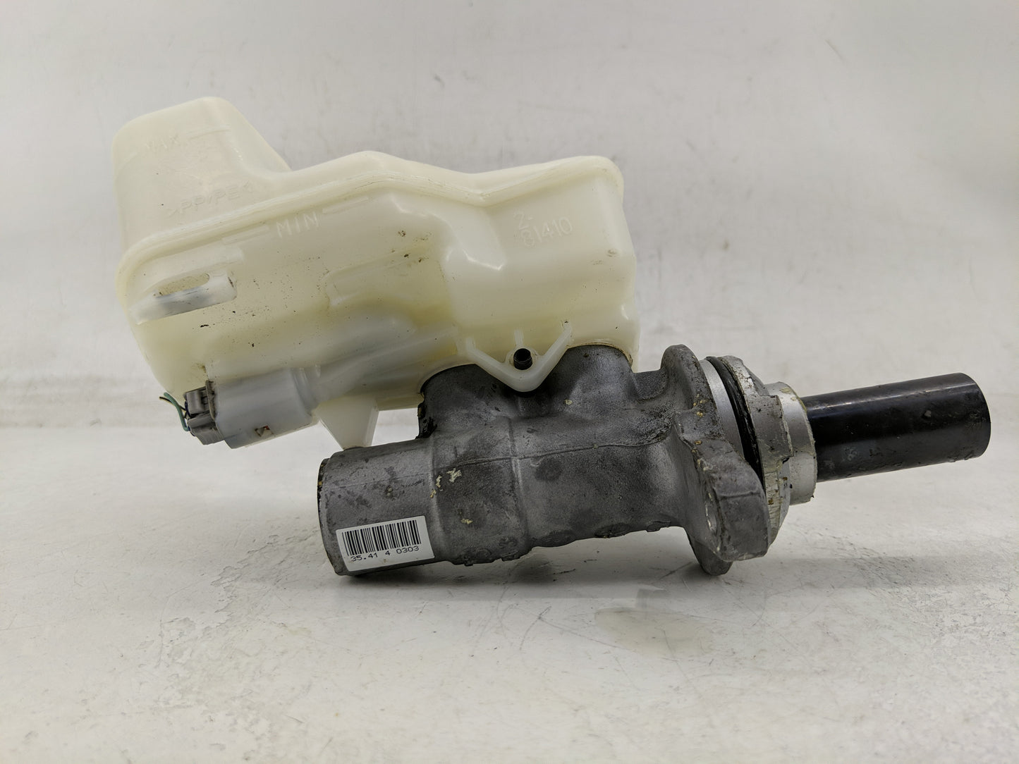 2018-2022 Toyota Camry Brake Master Cylinder 1311516 - Oemusedautoparts1.com