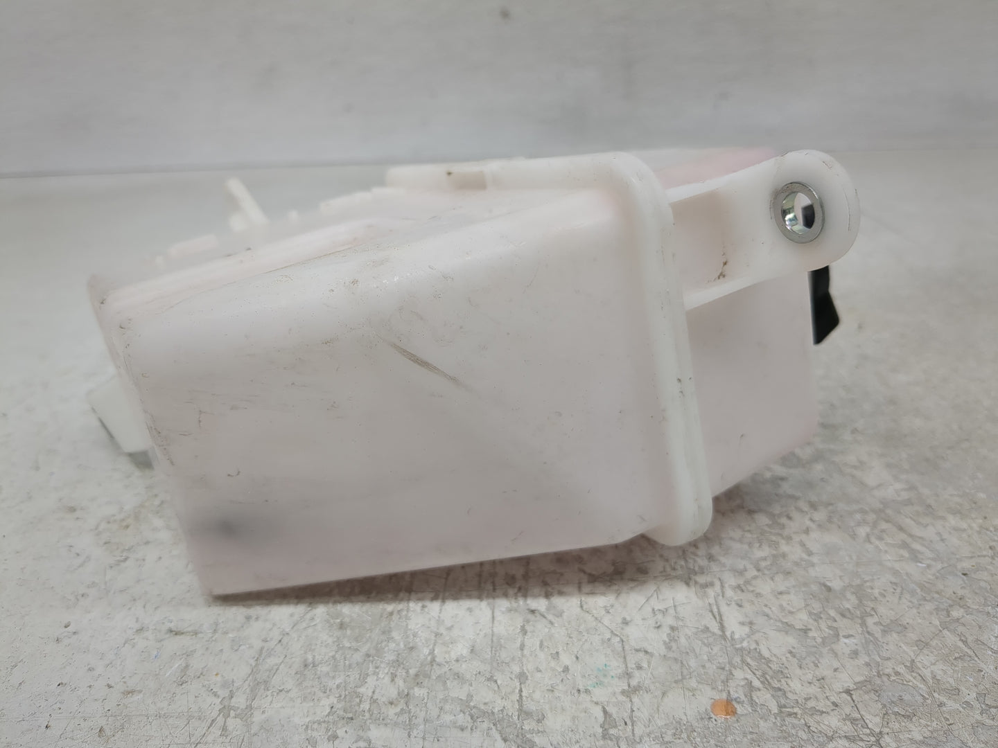 2018-2022 Toyota Camry Radiator Coolant Overflow Expansion Tank Bottle - Oemusedautoparts1.com