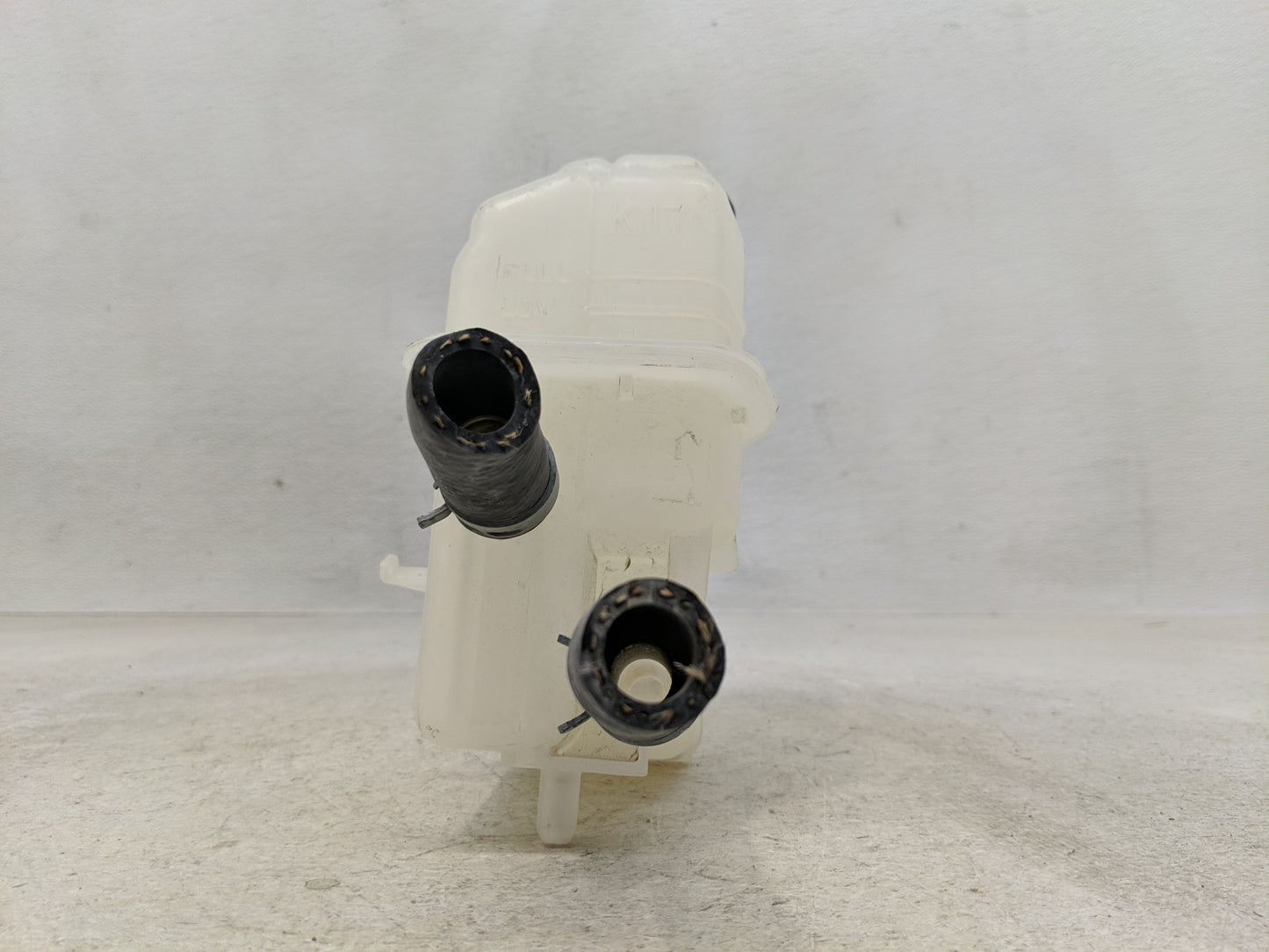 2018-2022 Toyota Camry Radiator Coolant Overflow Expansion Tank Bottle 1313173 - Oemusedautoparts1.com