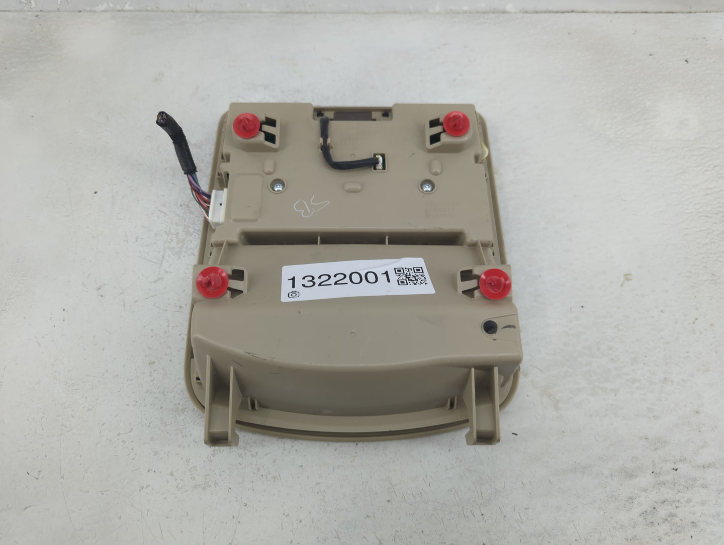 2022 Toyota Camry Overhead Roof Console - Oemusedautoparts1.com