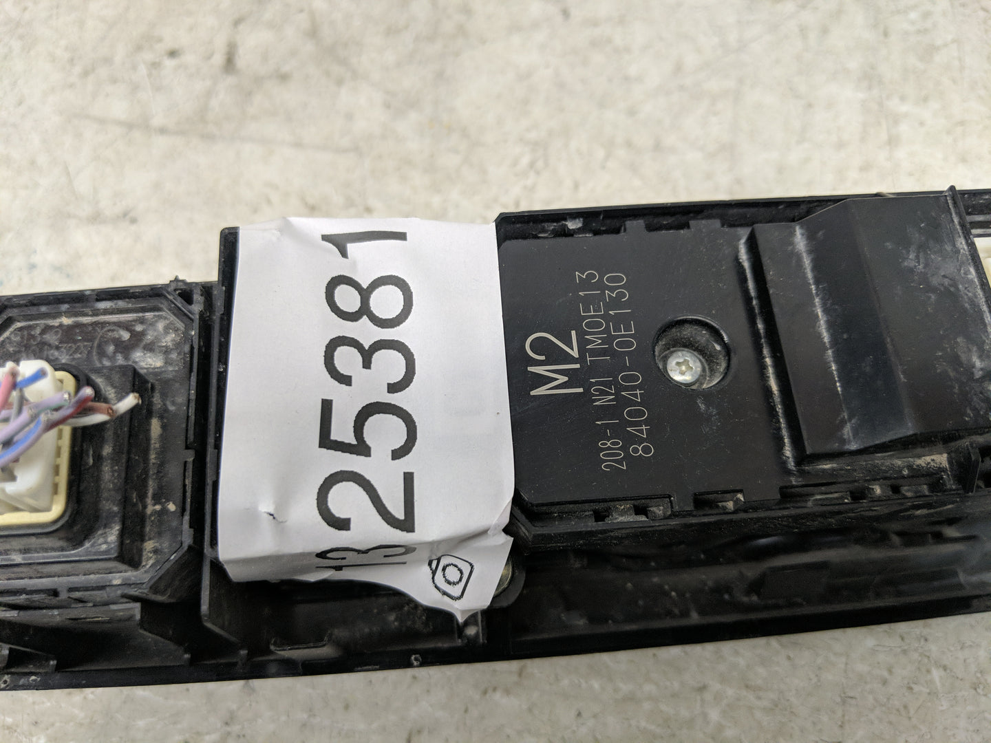2018-2022 Toyota Camry Master Power Window Switch Replacement Driver Side Left P/N:84040-0E130 Fits Fits 2018 2019 2020 2021