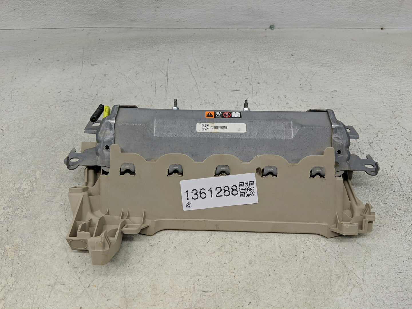 2018-2022 Toyota Camry Air Bag Driver Left Knee OEM Fits Fits 2018 2019 2020 2021 2022 OEM Used Auto Parts - Oemusedautopart