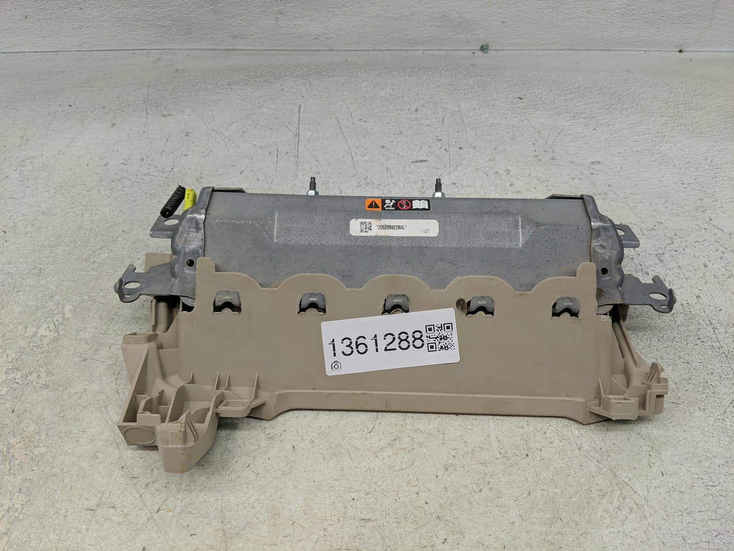 2018-2022 Toyota Camry Air Bag Driver Left Knee OEM Fits Fits 2018 2019 2020 2021 2022 OEM Used Auto Parts - Oemusedautopart